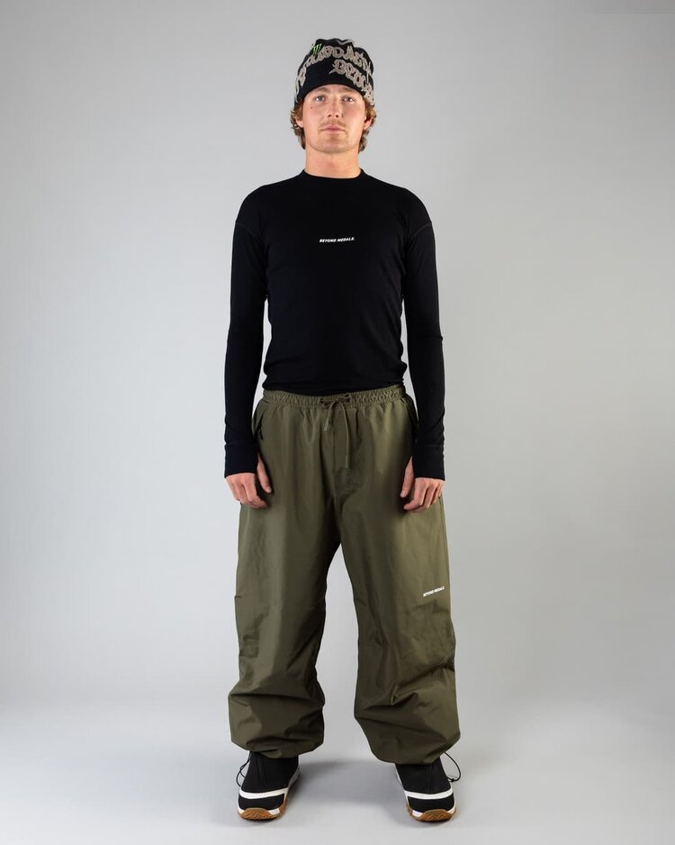 Beyond Medals Beyond Medals Park Pant (Unisex) 2026 | Dark Green