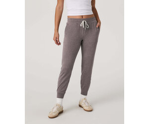 Vuori Performance Jogger (Womens) | Huckleberry Heather - The Drop