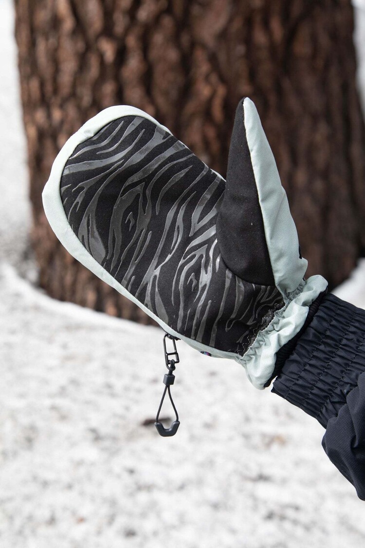 Deathgrip Gloves Deathgrip Ghoul Mitt 2026 | Melodie Perault