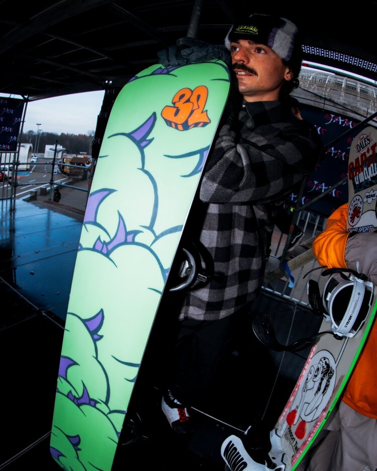 Thirty Two Thirtytwo Xxx Fava Pro Limited Edition Board 2027 | Black