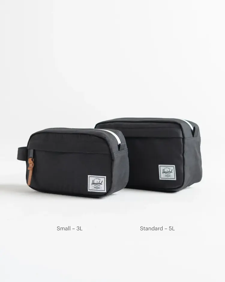 Herschel Herschel Chapter Travel Kit (Unisex) | Black