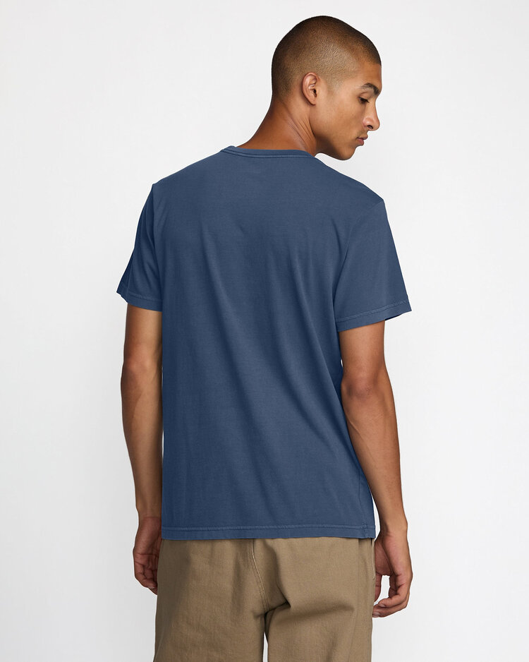 RVCA Rvca Contact Scripts Pocket Ss (Mens) | Moody Blue