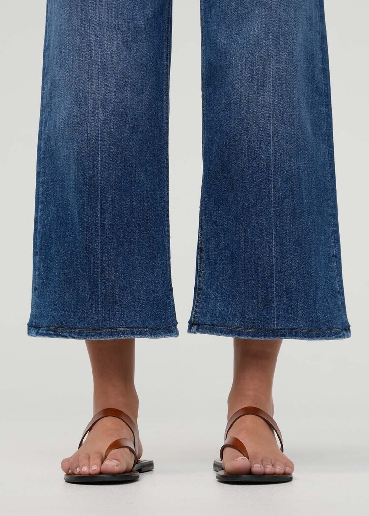 DUER Duer Perf Denim+ High Rise Wide Leg Crop (Womens) | Swell