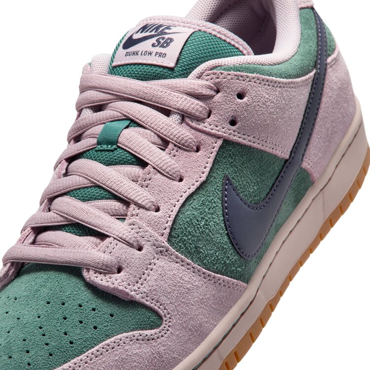 Nike SB Nike Sb Dunk Low Pro (Unisex) | Min Slt/Dark Raisin-Rose