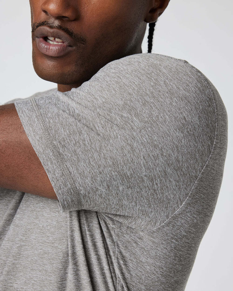 Vuori Vuori Strato Tech Tee (Mens) | Heather Grey