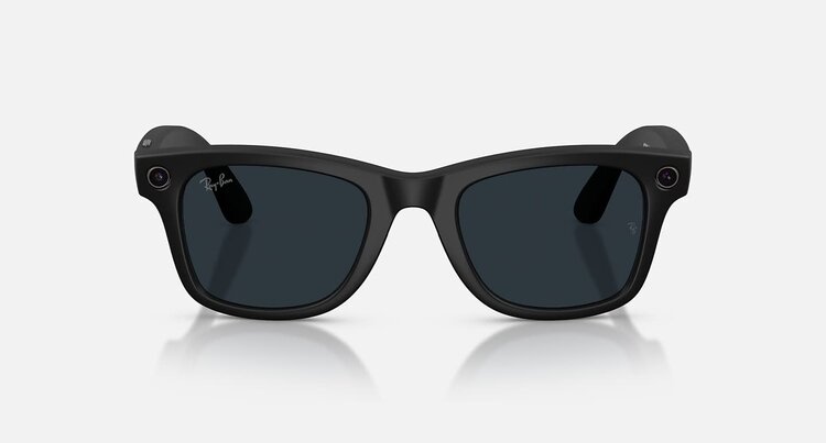 Ray Ban Ray Ban Wayfarer-Gen 2 Matte Black | Grey Transitions