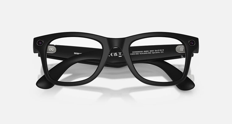 Ray Ban Ray Ban Wayfarer-Gen 2 Matte Black | Grey Transitions
