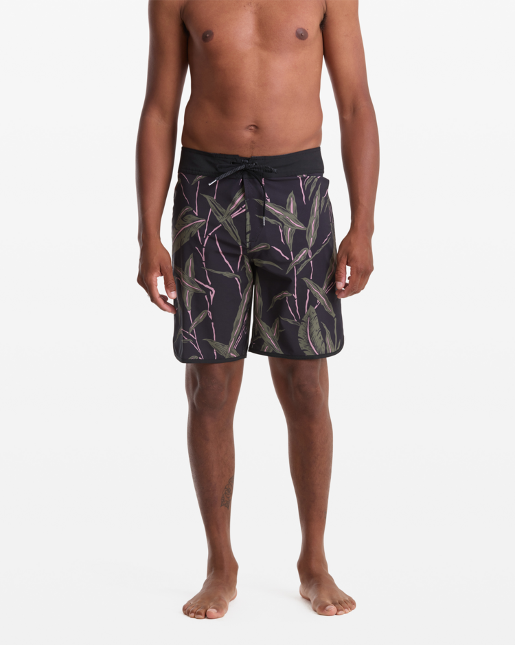 Volcom Volcom Encounter Scallop Mod 19 (Mens) | Black