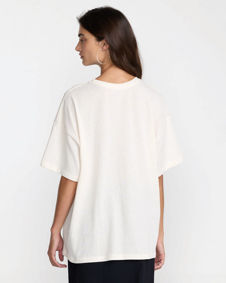 RVCA Rvca Love Me Bf Tee (Womens) | Cloud