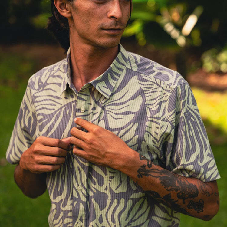 Roark Roark Bless Up Ss Woven (Mens) | Shark