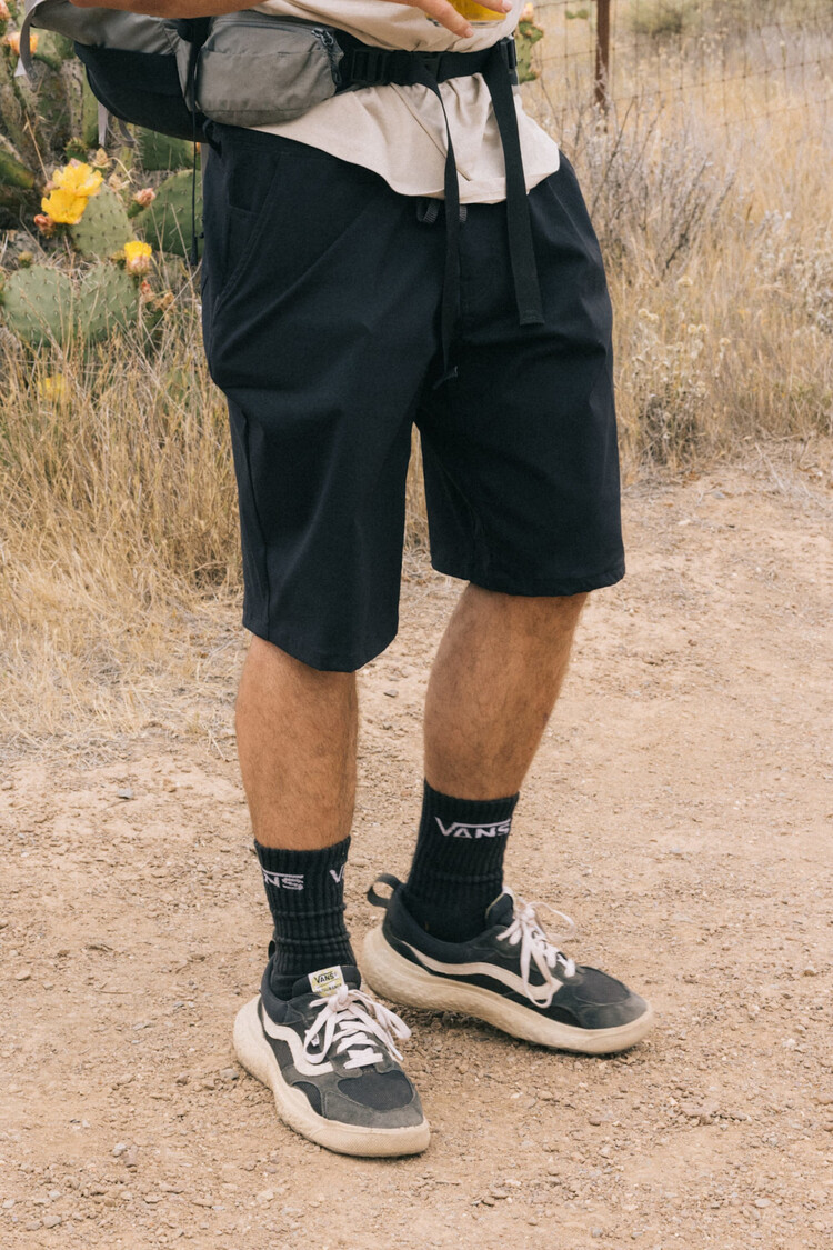 686 686 Everywhere 11 Short Relax (Mens) | Black