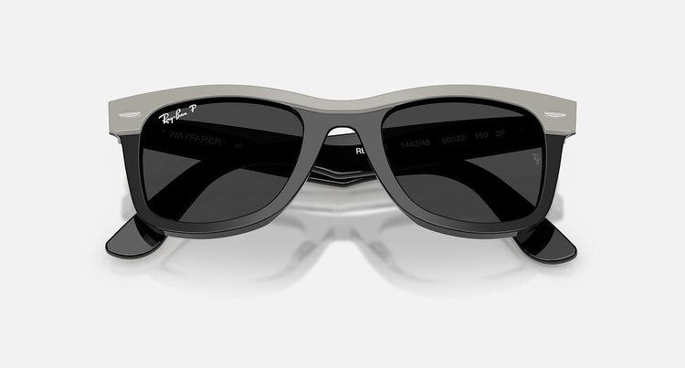 Ray Ban Ray Ban Wayfarer Grey On Black | Black Polarized