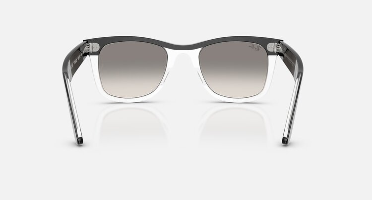 Ray Ban Ray Ban Wayfarer Black On Trans Clear | Gradient Grey