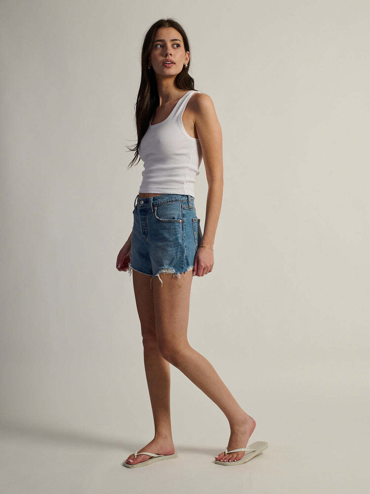 Levis Levis 501 Curve Short (Womens) | Signs Of Success