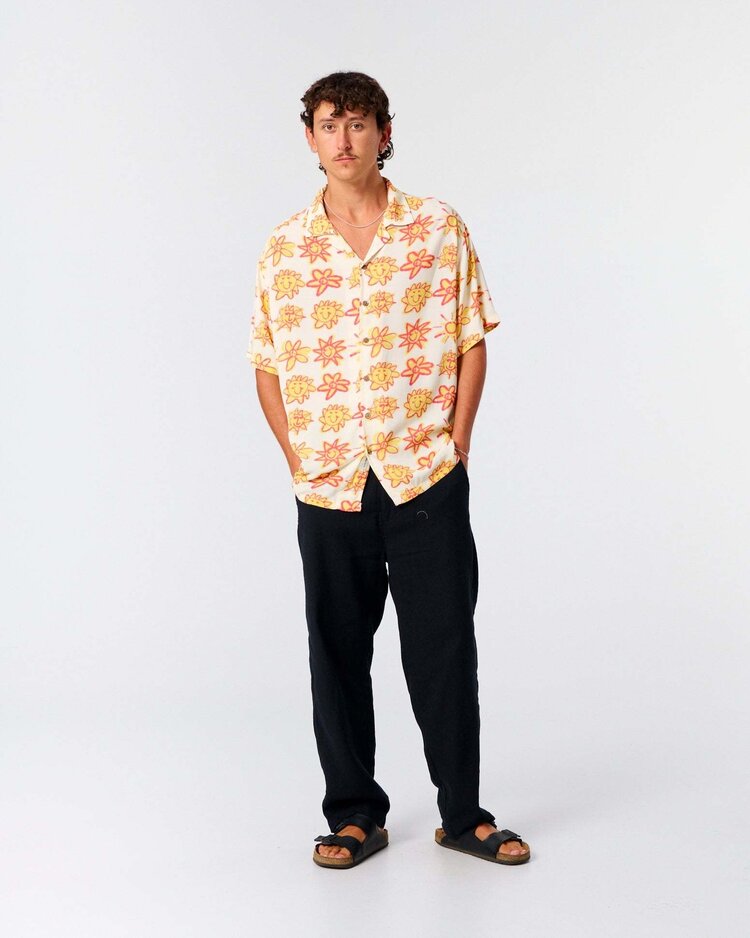 Critical Slide Society Critical Slide Mojo Ss Resort Shirt (Mens) | Ecru