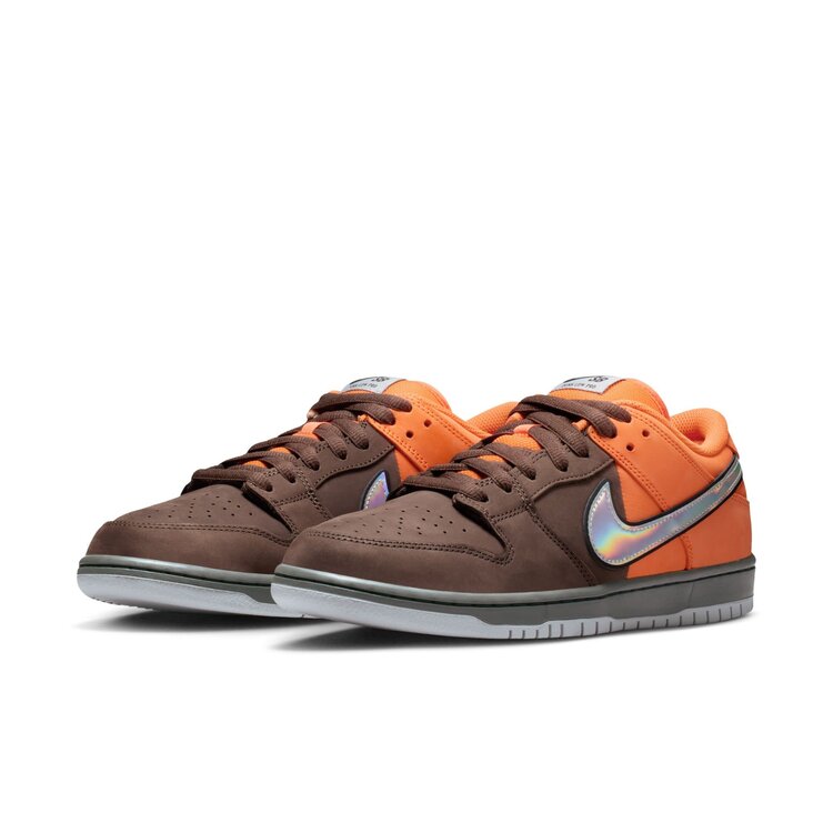 Nike SB Nike Sb Dunk Low Pro (Unisex) | Safety Org/Wolf Gry-Brw