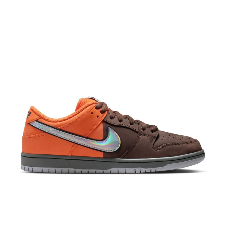 Nike SB Nike Sb Dunk Low Pro (Unisex) | Safety Org/Wolf Gry-Brw