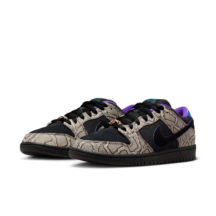Nike SB Nike Sb Dunk Low Pro (Unisex) | Str/Blk/-Purple