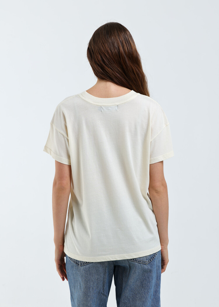 Girl Dangerous Girl Dangerous She's The Cat's Meow Os Tee | Off White