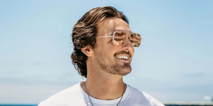 BLENDERS Blenders Pheonix Matte Champagne | Pink Polarized