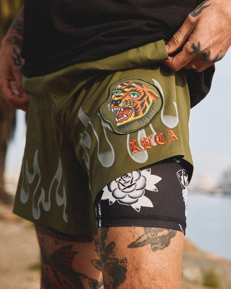 RVCA Rvca Yogger 2 In 1 Short 17 (Mens) | Army Green