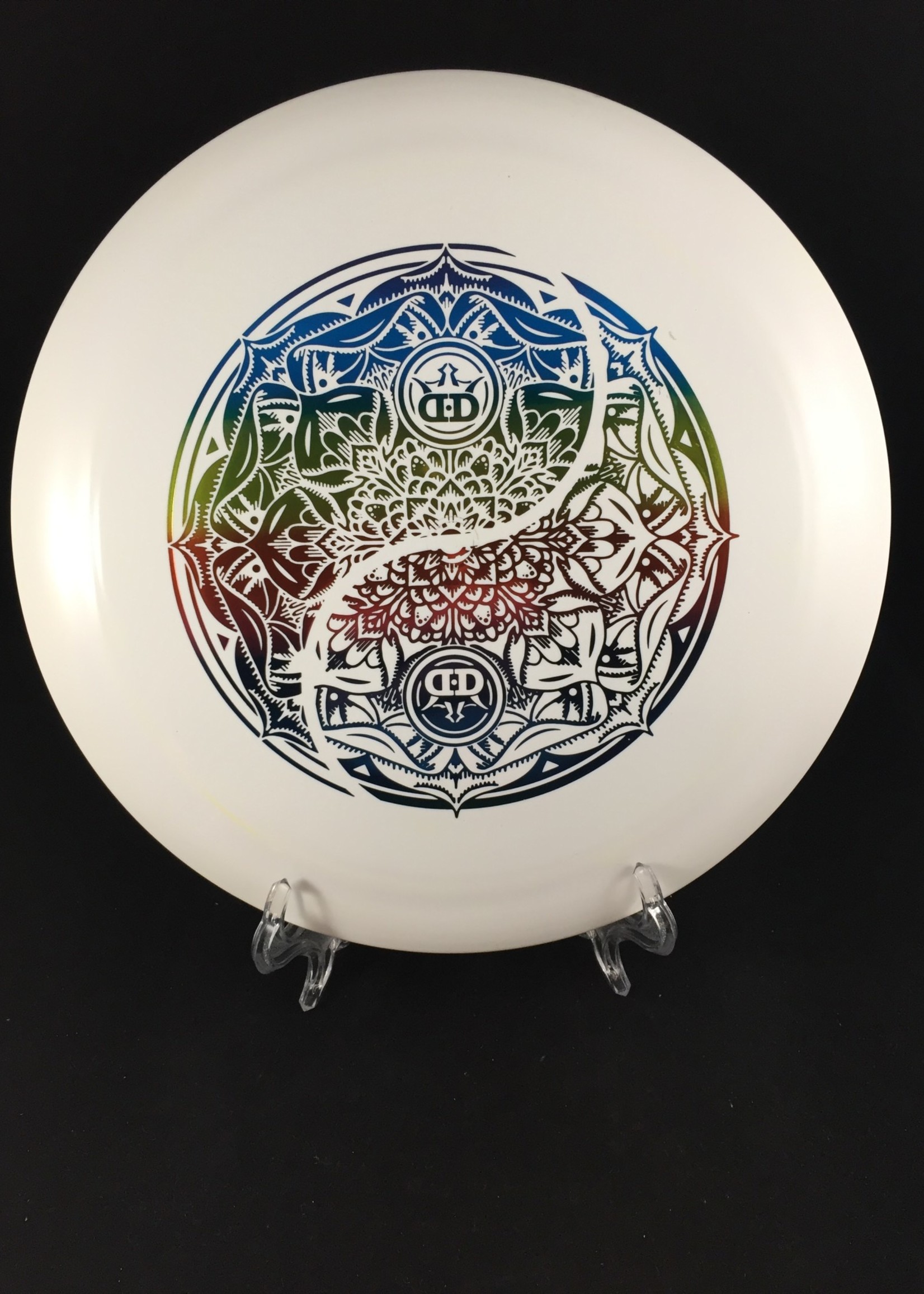 Dynamic Discs Fuzion Raider Yin Yang Stamp