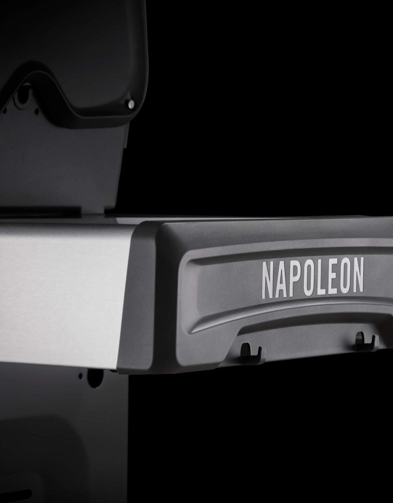 Napoleon Napoleon Rogue SE 425 RSIB Natural Gas Grill with Infrared Rear & Side Burners - Stainless Steel - RSE425RSIBNSS-1