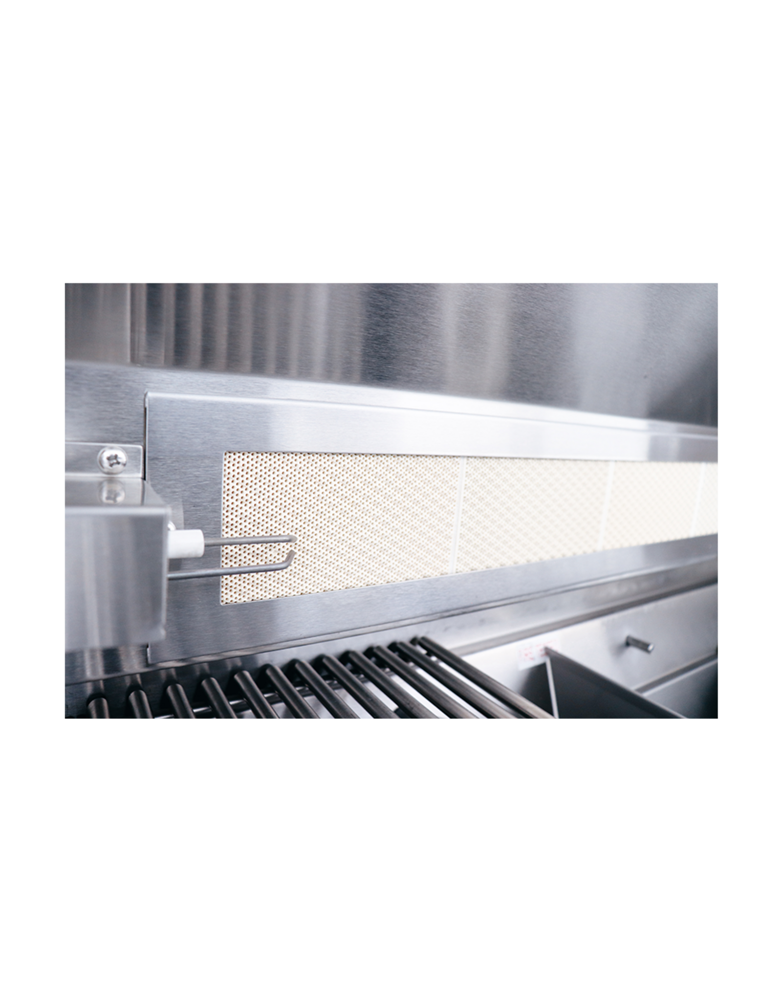 Renaissance Cooking Systems Renaissance 38" Cutlass Pro Grill W/ Rear Burner, Briquette Trays & Blue LEDs - RON38B