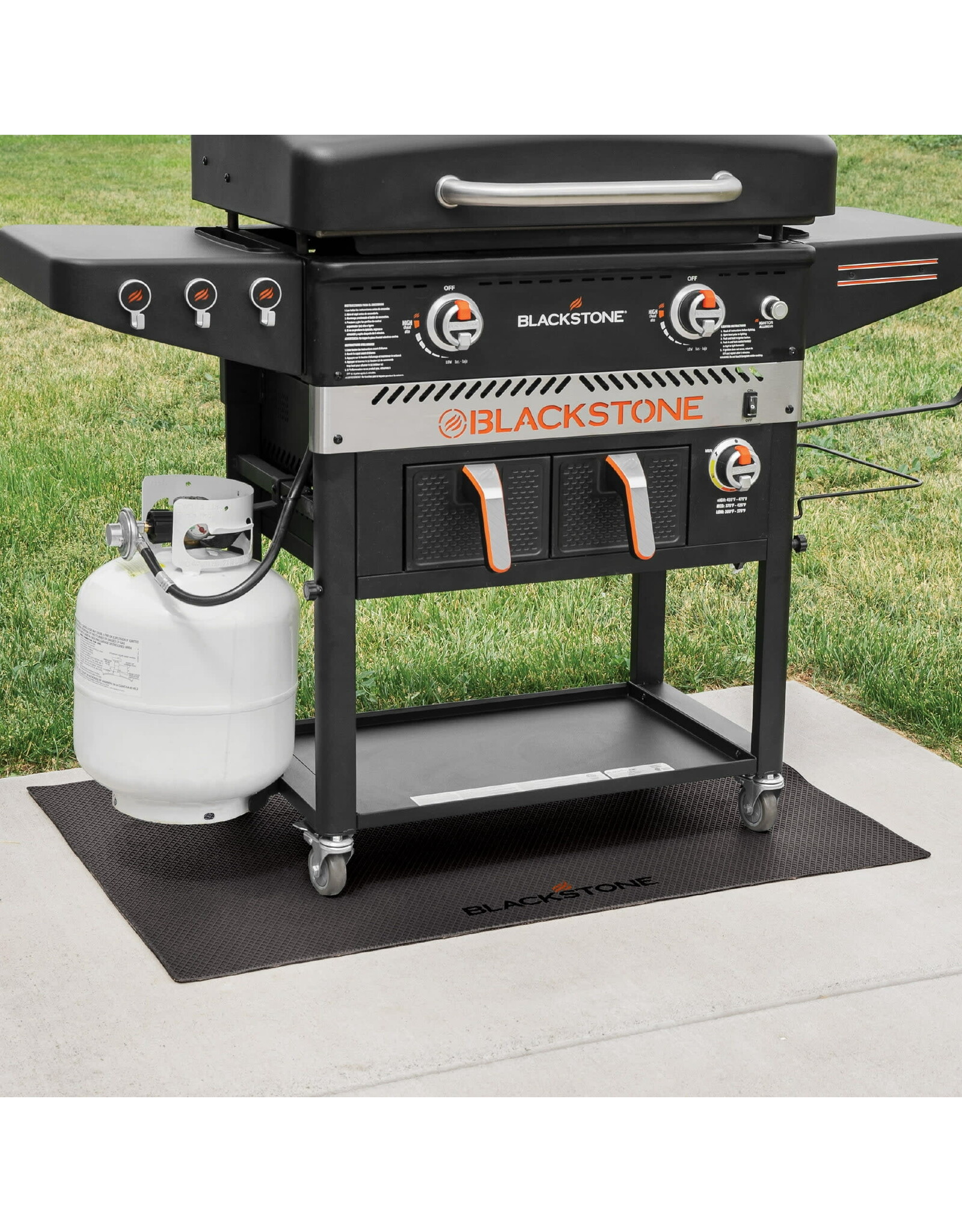 Blackstone Blackstone 48” x 32” Griddle or Grill Mat with Fire-Resistant Backing - 5596