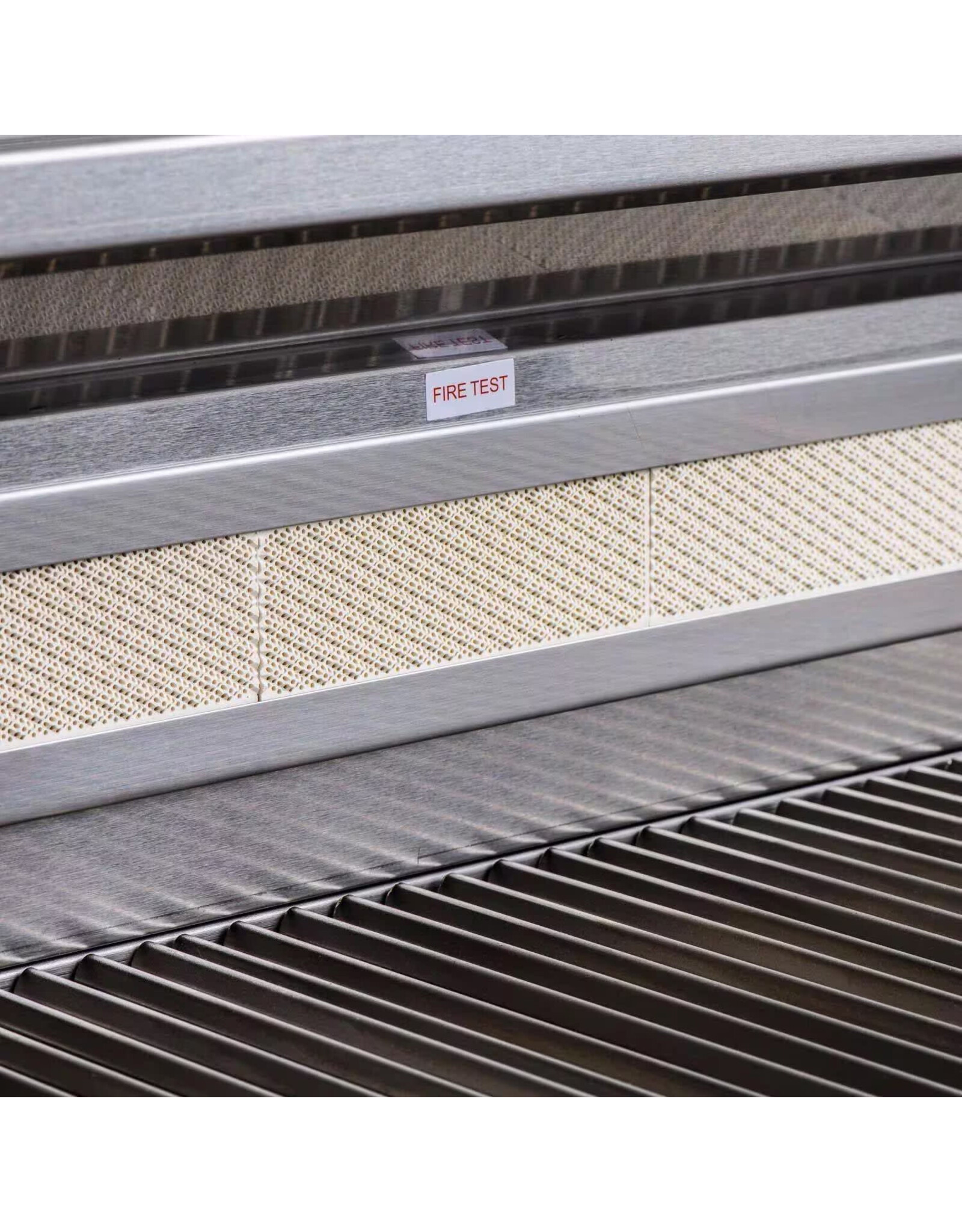 Blaze Outdoor Products Blaze 4 Burner Blaze LTE Plus Grill with Lights (32") LP GAS - BLZ-4LTE3-LP