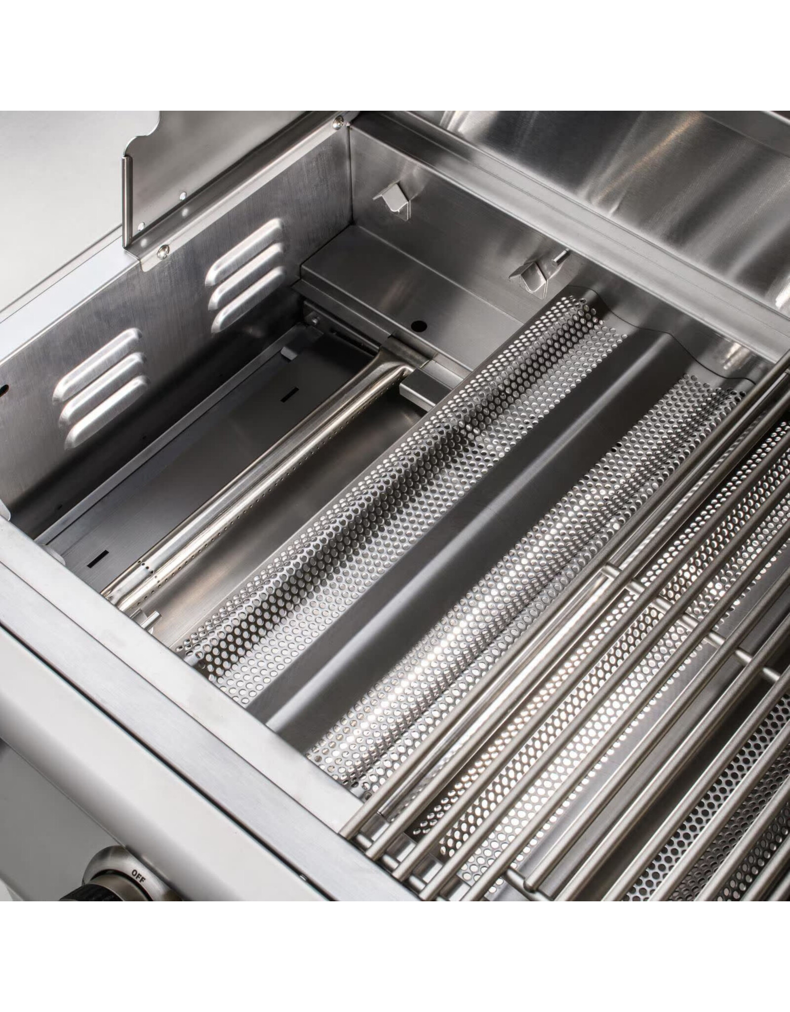 Blaze Outdoor Products Blaze LBM 25-Inch 3-Burner Built-In Natural Gas Grill - BLZ-3LBM-NG