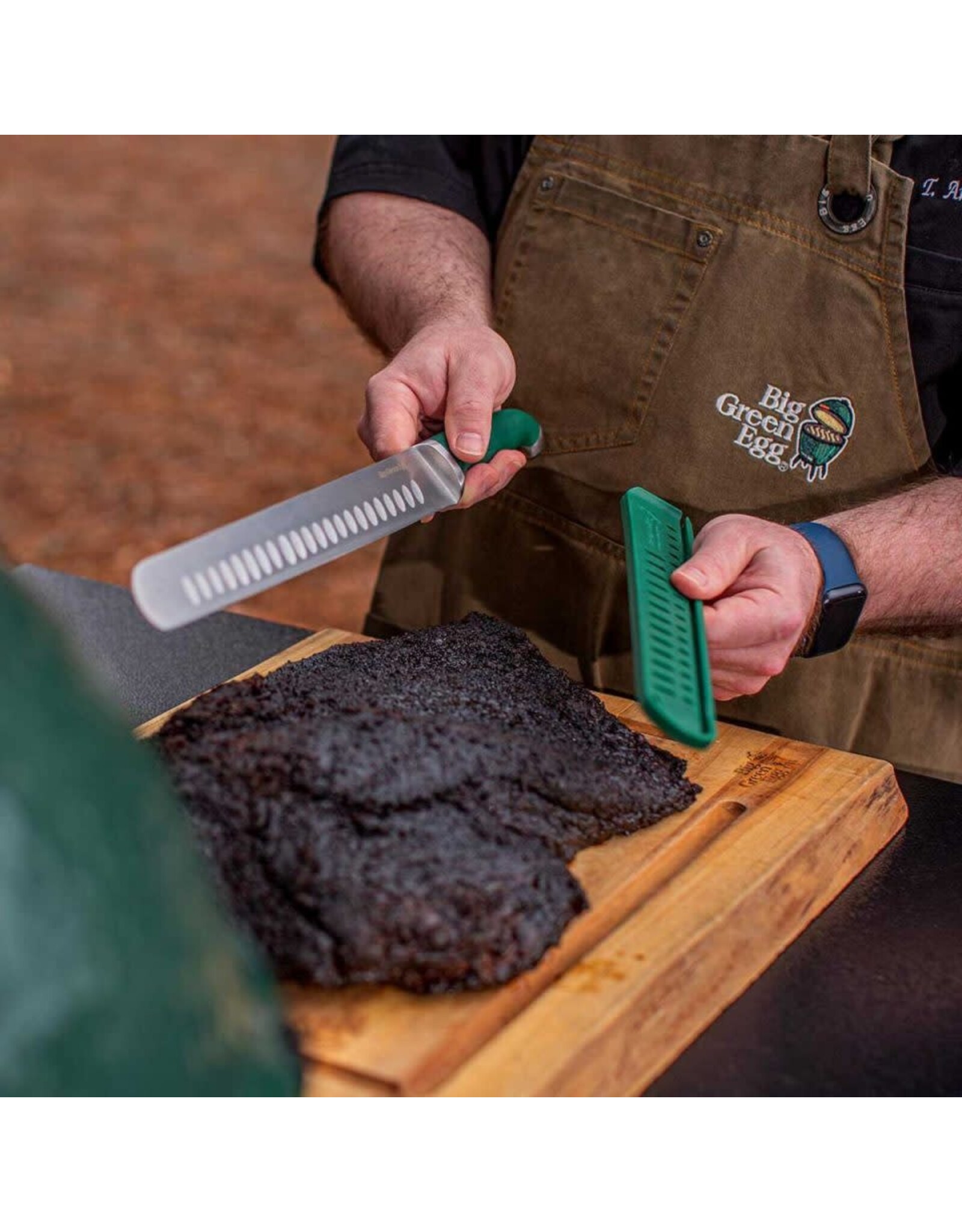 Big Green Egg Big Green Egg 12in Brisket Knife with Protective Cover - 128805