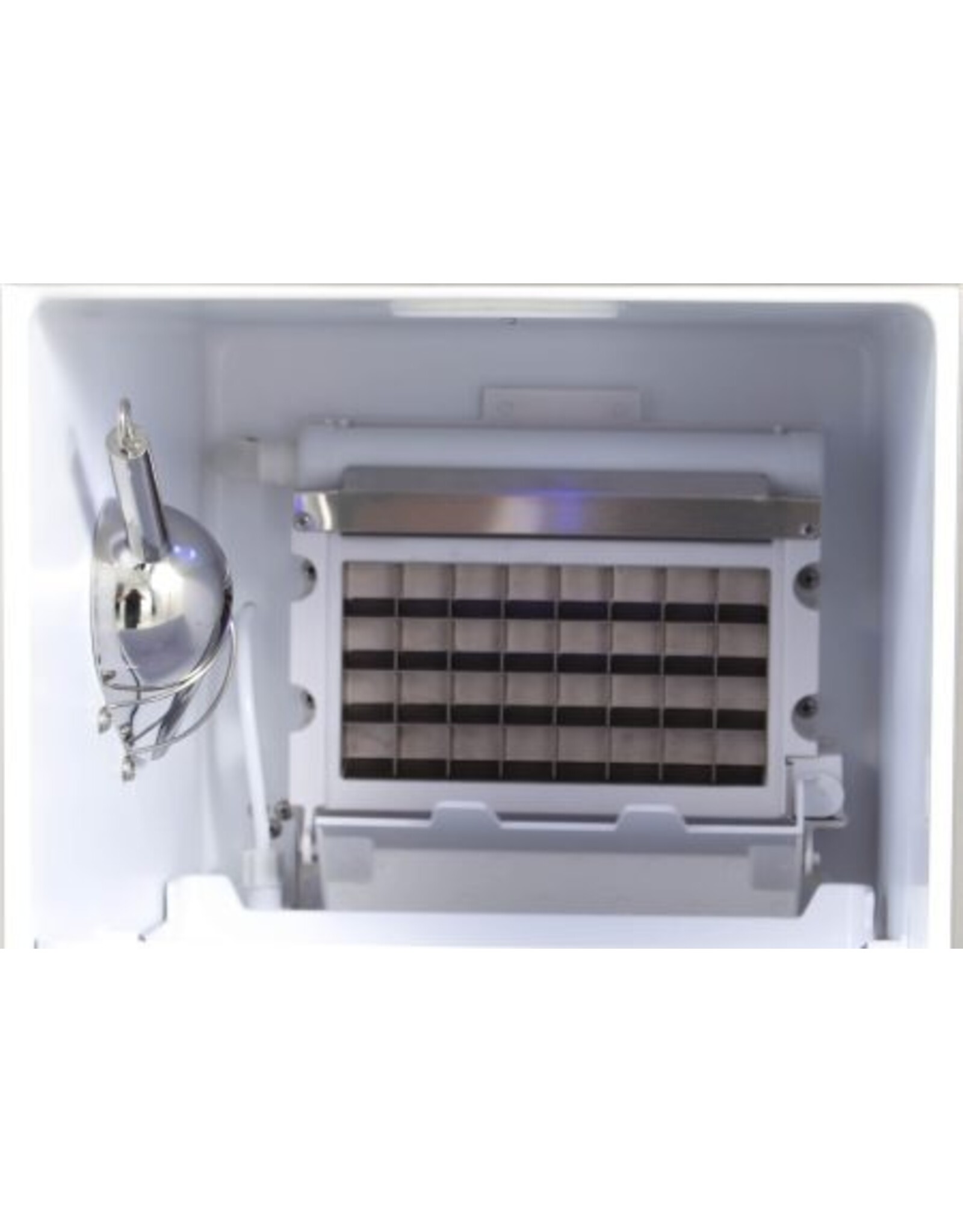 Blaze Outdoor Products Blaze 50 Lb. 15-Inch Outdoor Rated Ice Maker With Gravity Drain - BLZ-ICEMKR-50GR