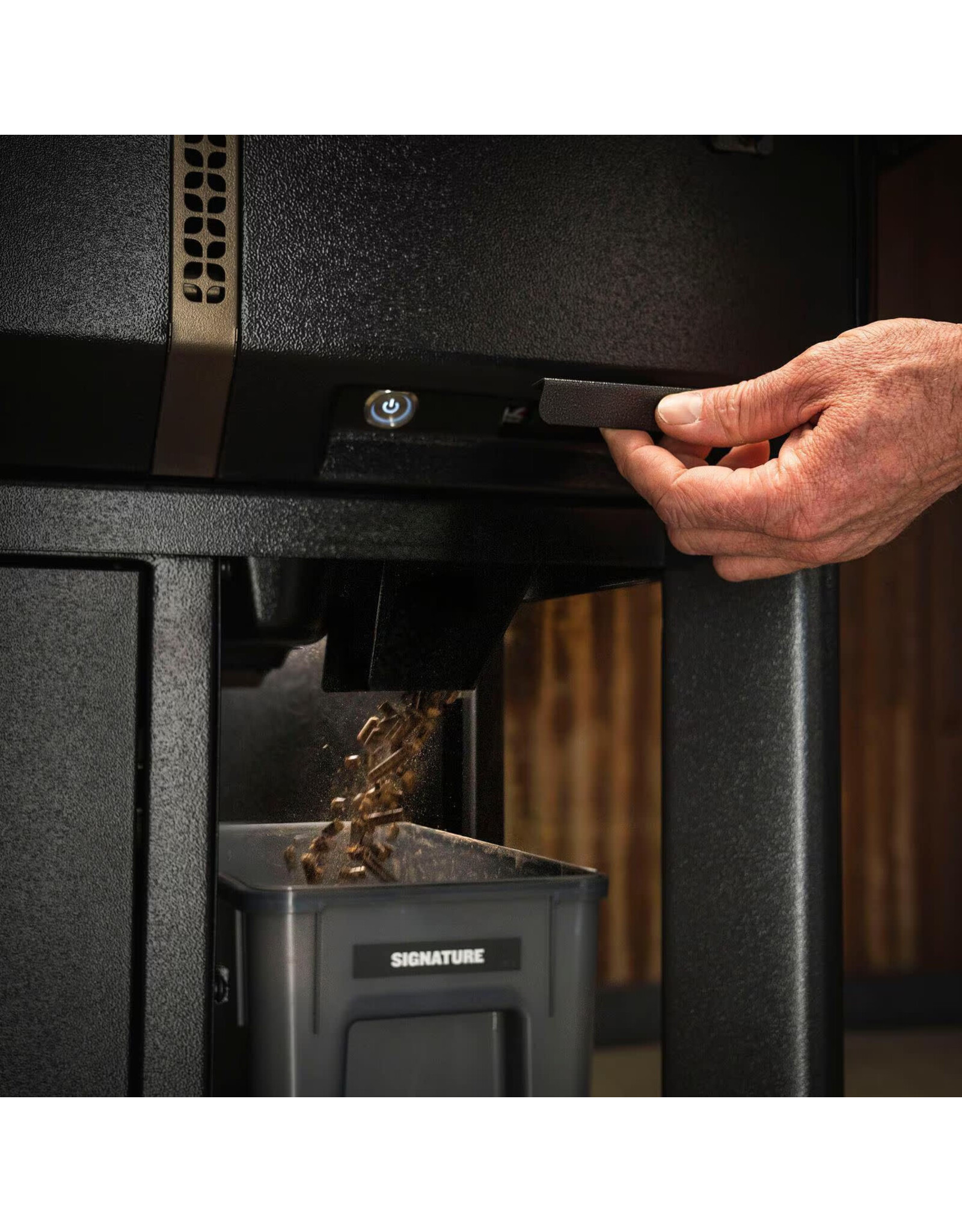 Traeger Traeger Timberline 880 Wi-Fi Controlled Wood Pellet Grill w/ WiFire - TBB86RLG