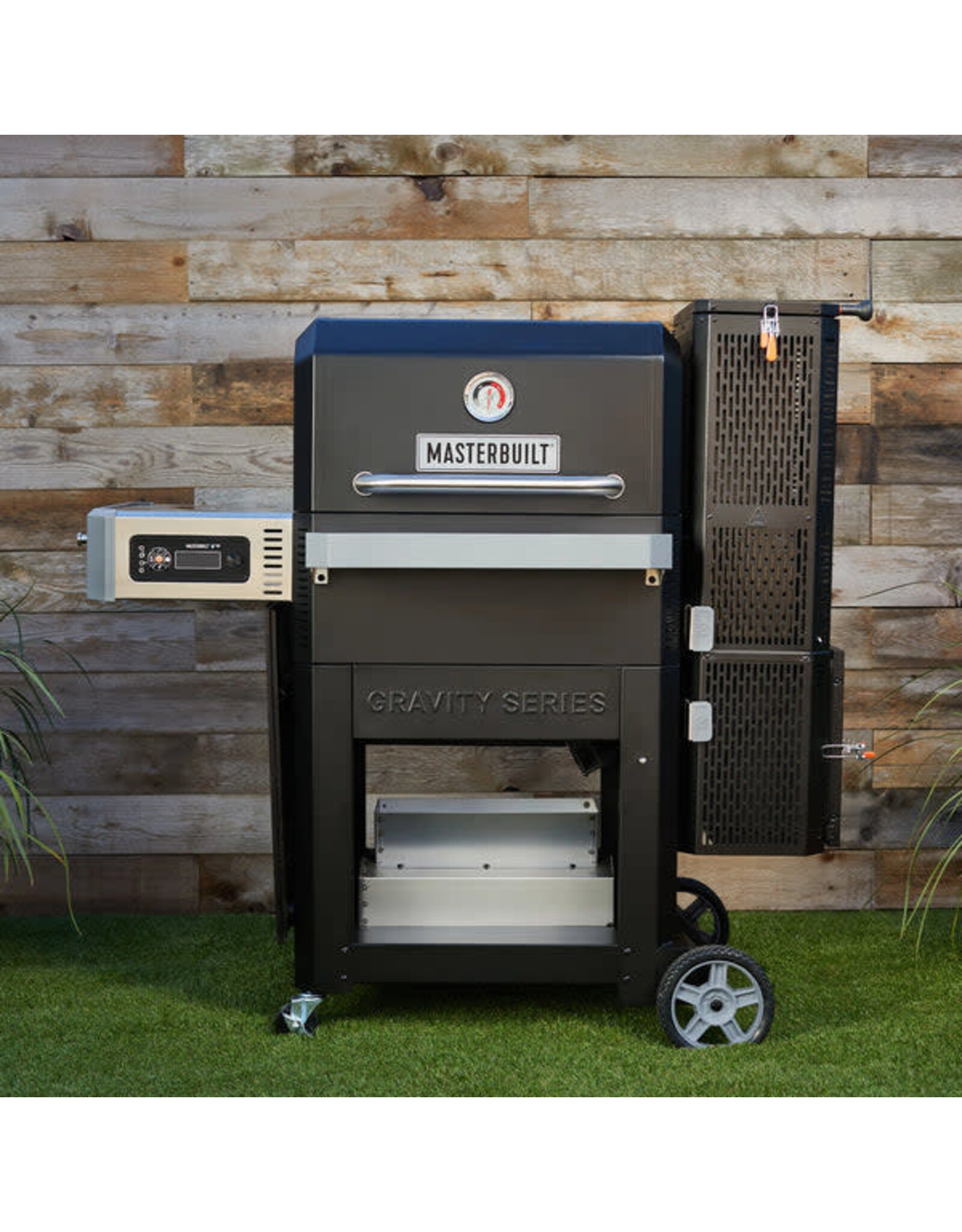 Masterbuilt Masterbuilt Gravity Series™ 800 Digital Charcoal Griddle + Grill + Smoker   - MB20040221