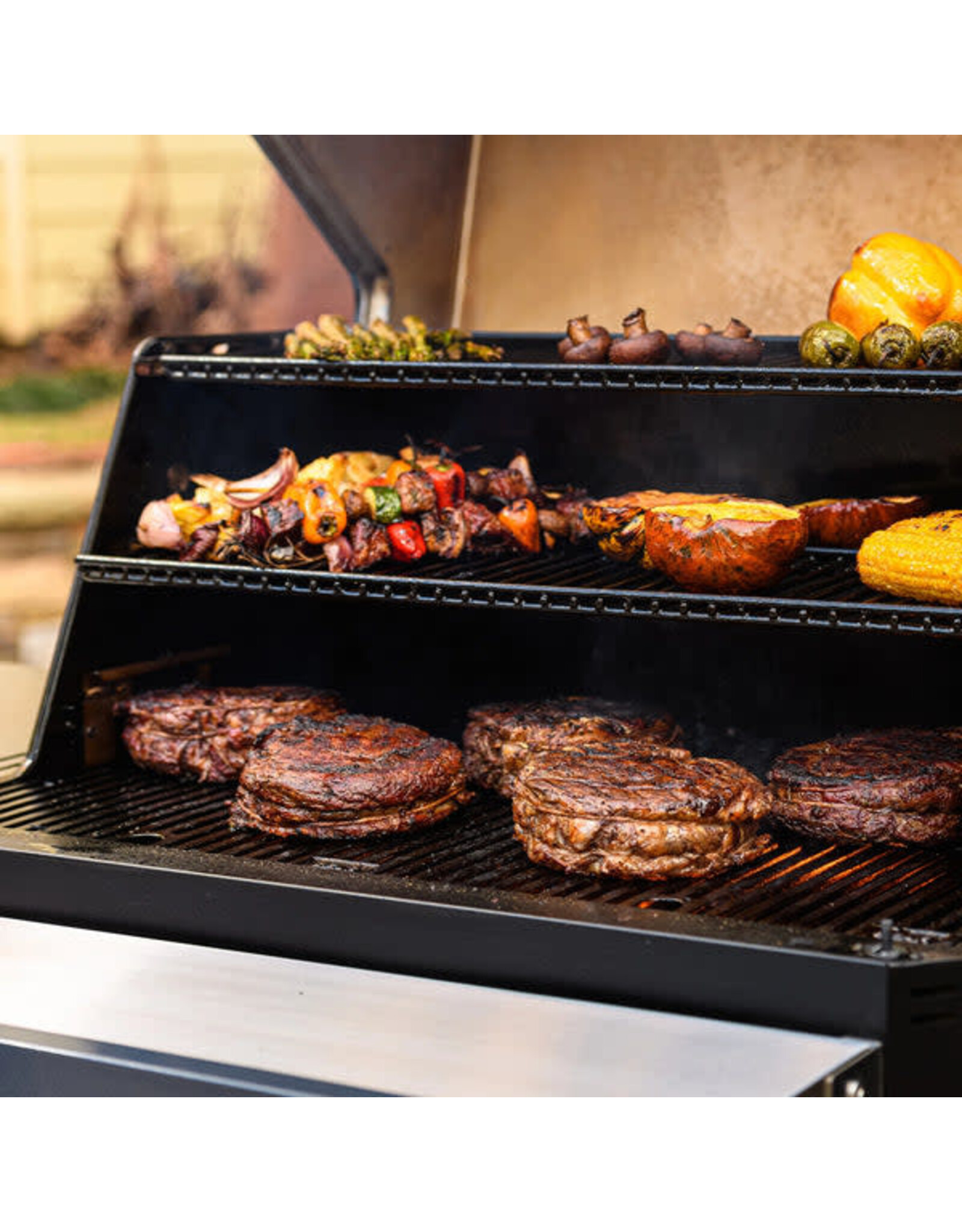 Masterbuilt Masterbuilt Gravity Series™ 1050 Digital Charcoal Grill + Smoker   - MB20041220