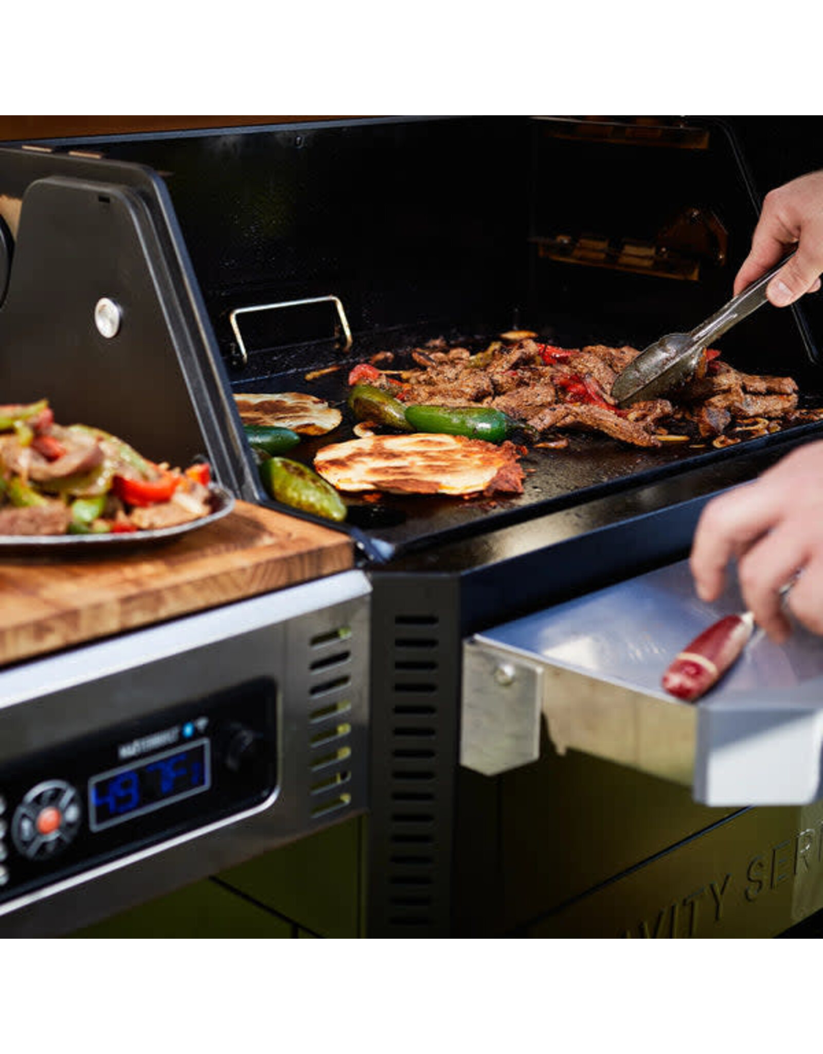 Masterbuilt Masterbuilt® Gravity Series™ 1050 Griddle  - MB20181622