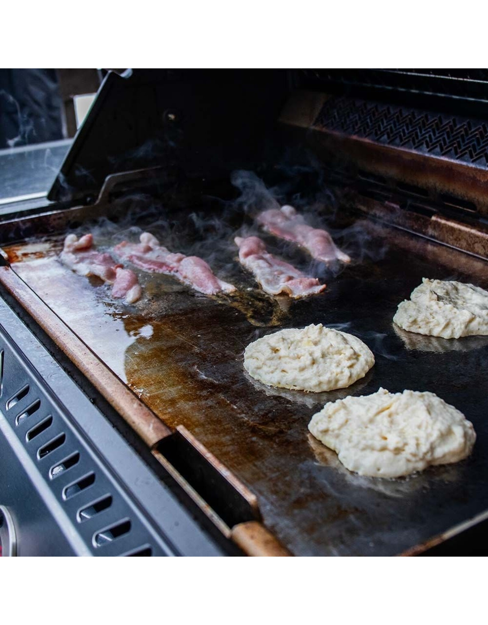 Napoleon Napoleon Griddle Insert for Prestige PRO, Prestige, Built-In 700 Series, and Rogue 525 & 625 Models - 56094