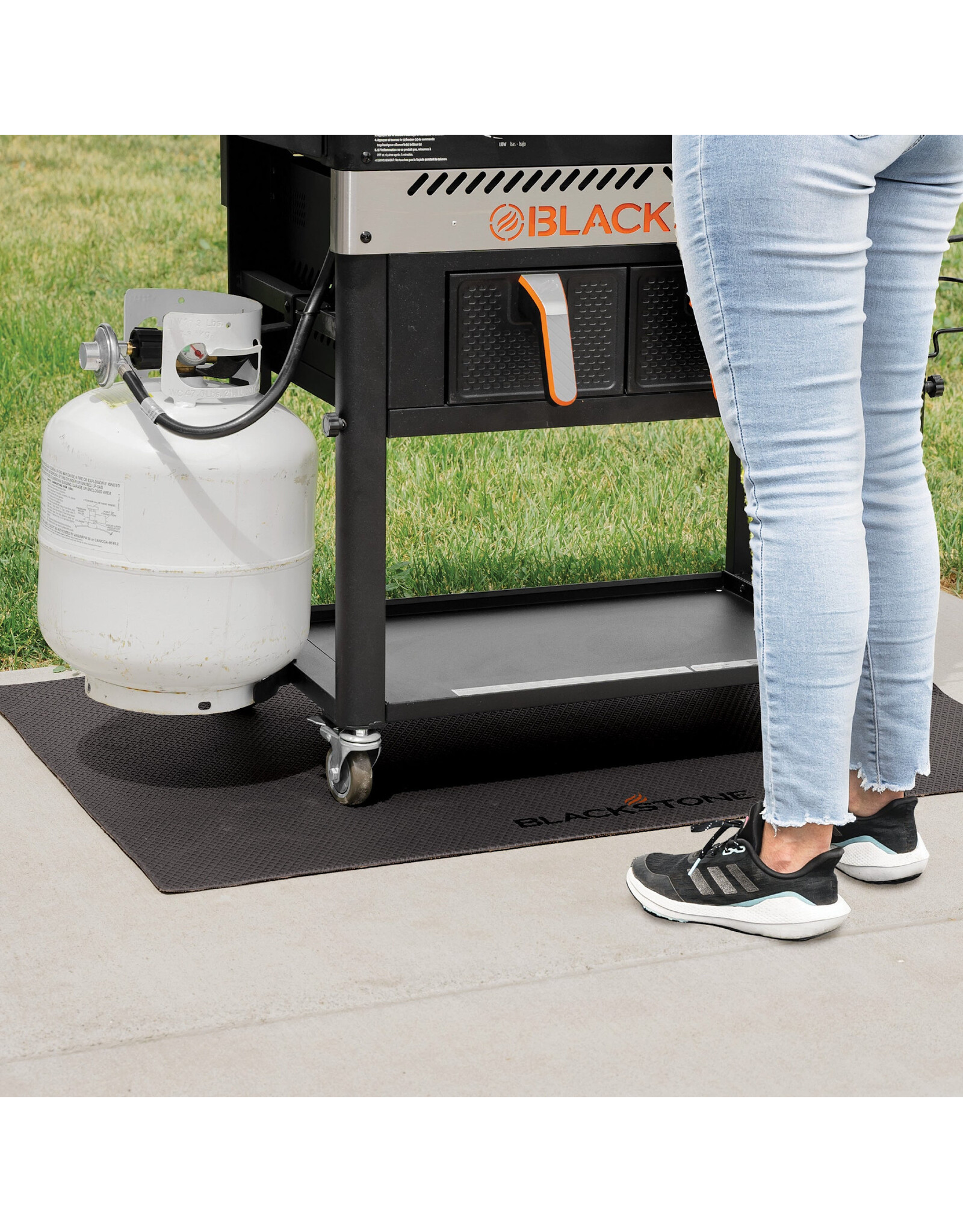 Blackstone Blackstone Griddle Accessories Grill Splatter Mat (43.5" x 30.5"), 5036, Under The Grill Mat for Patio