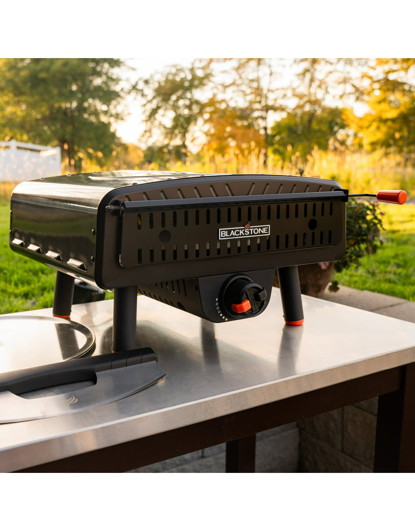 Blackstone Blackstone Leggero Tabletop Outdoor Pizza Oven with 13" Rotating Cordierite Stone - 2238