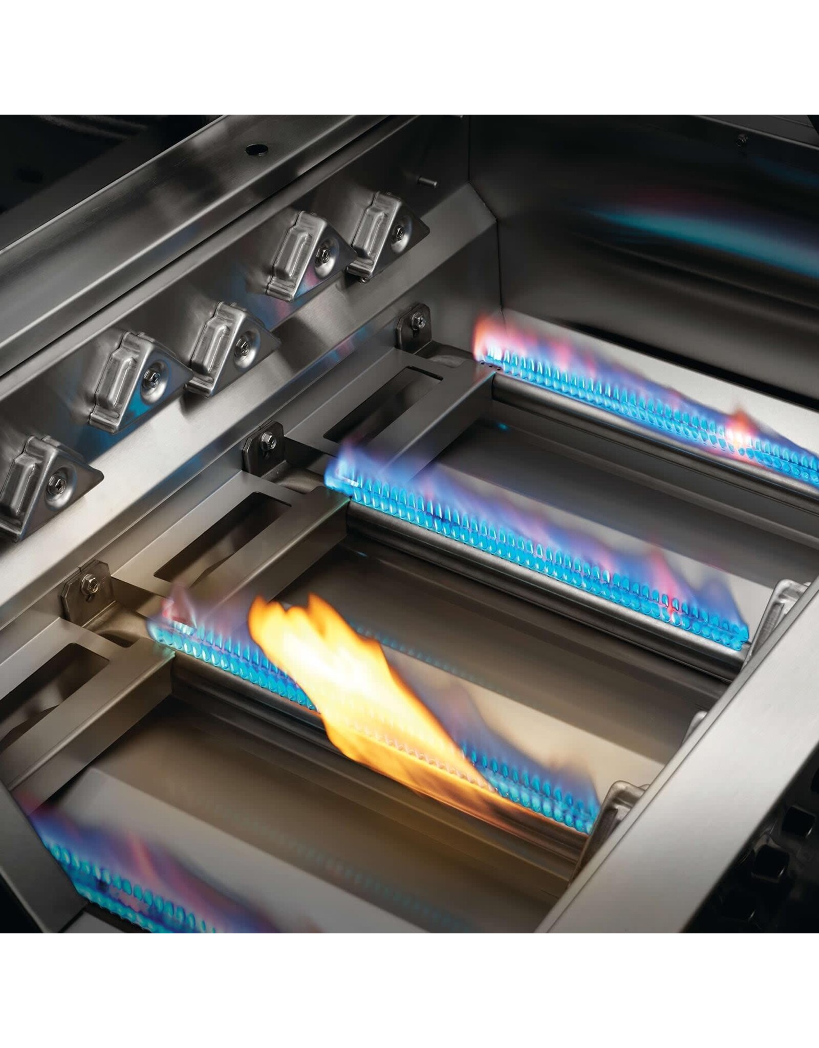 Napoleon Napoleon 500 Series 4-Burner 32-Inch Built-In Natural Gas Grill - BI32NSS