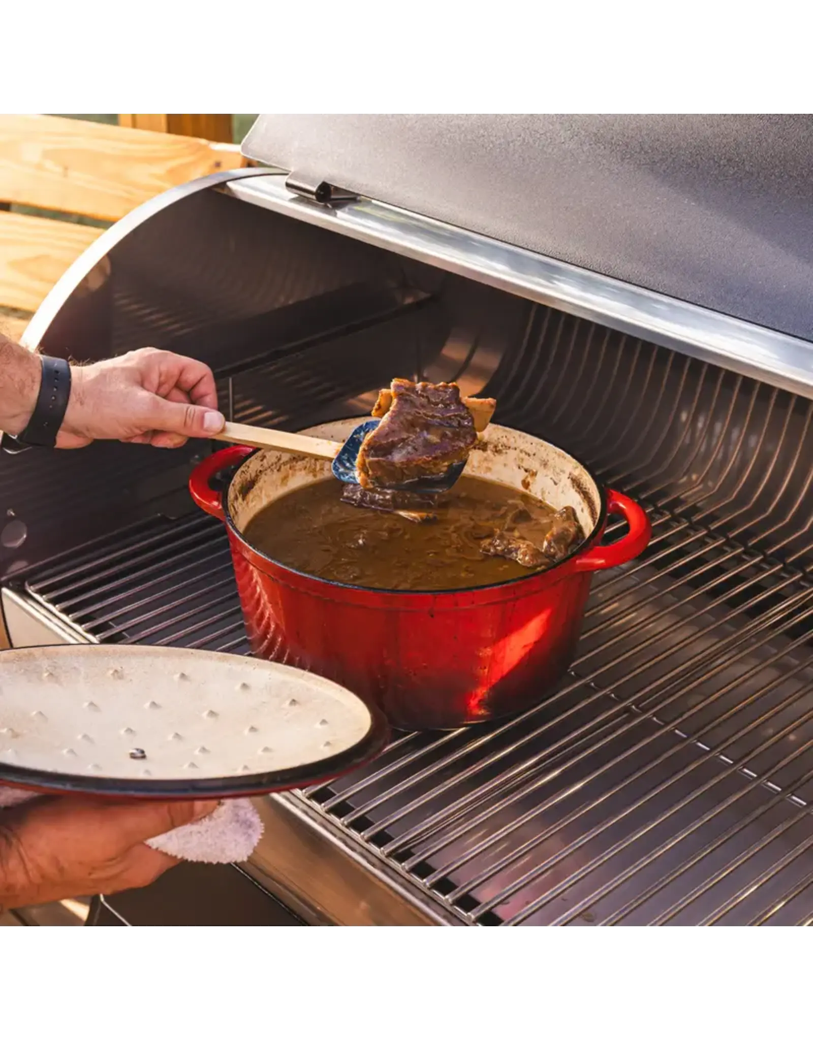 Recteq Recteq Ceramic Dutch Oven 6.8 Quart - AC-28DTCHOVN