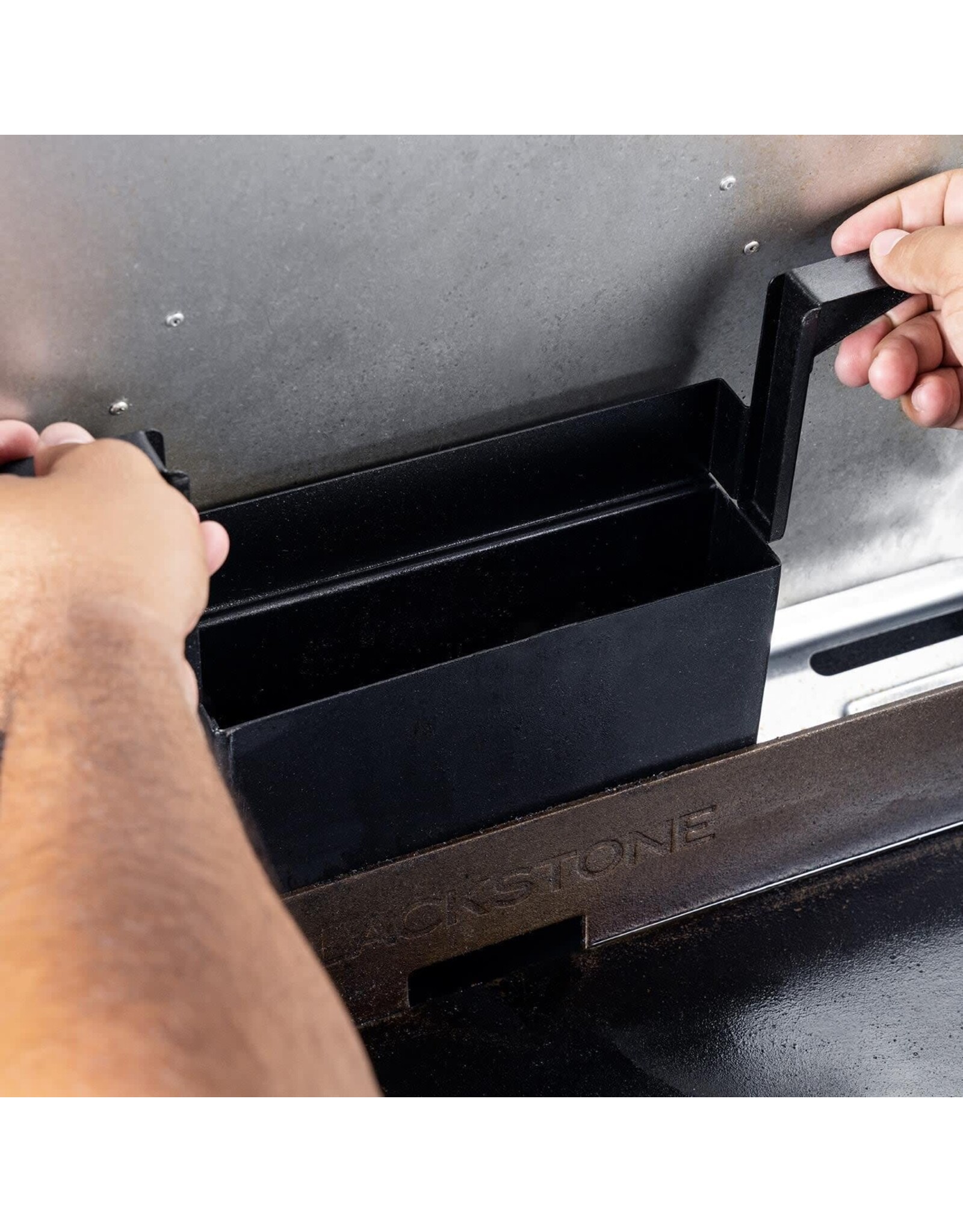 Blackstone Blackstone 28-Inch XL Built-In Propane Gas Griddle W/Hood - 6128