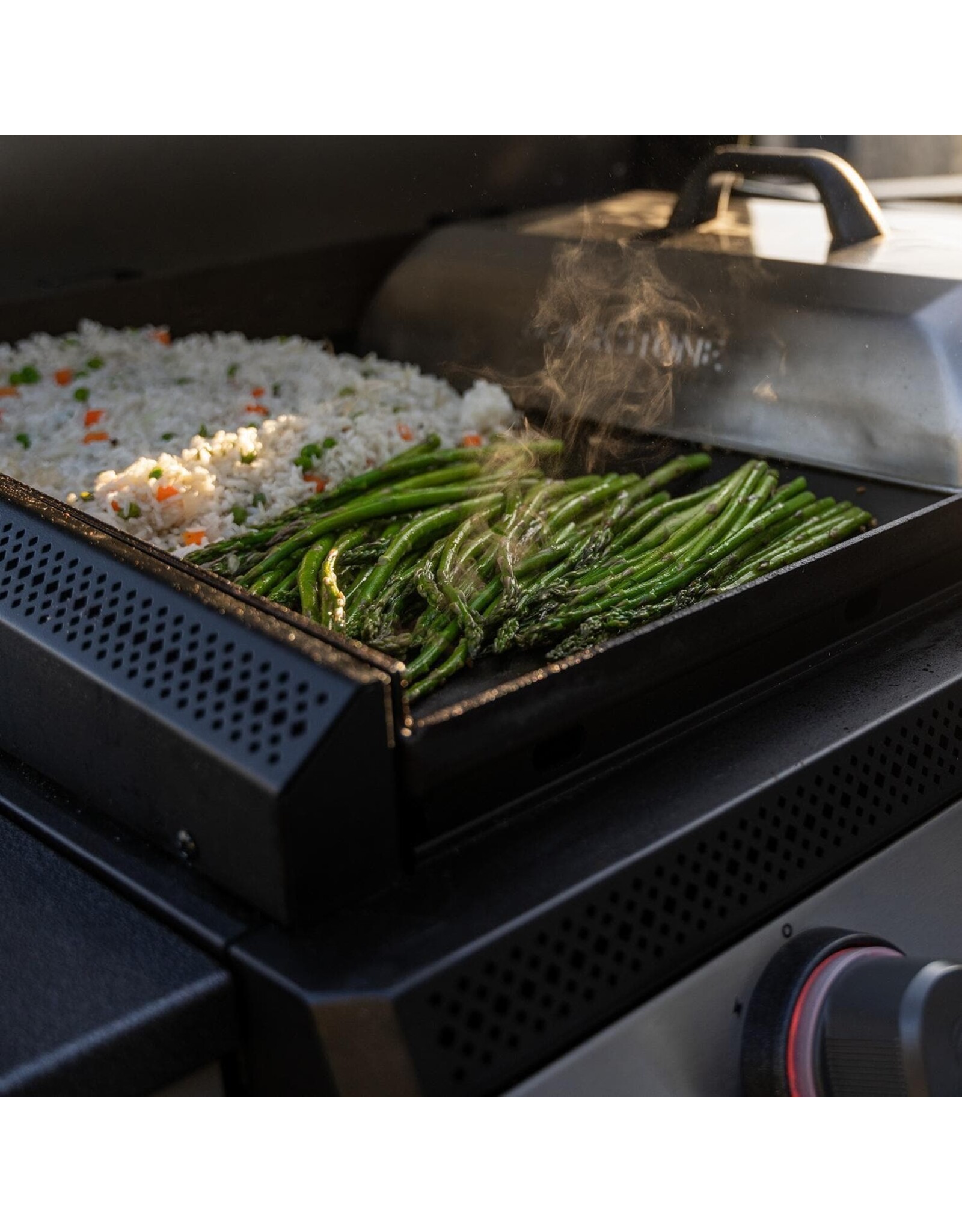 Blackstone Blackstone Griddle 28" Deep Kitchen S/S w/Hood - 6128