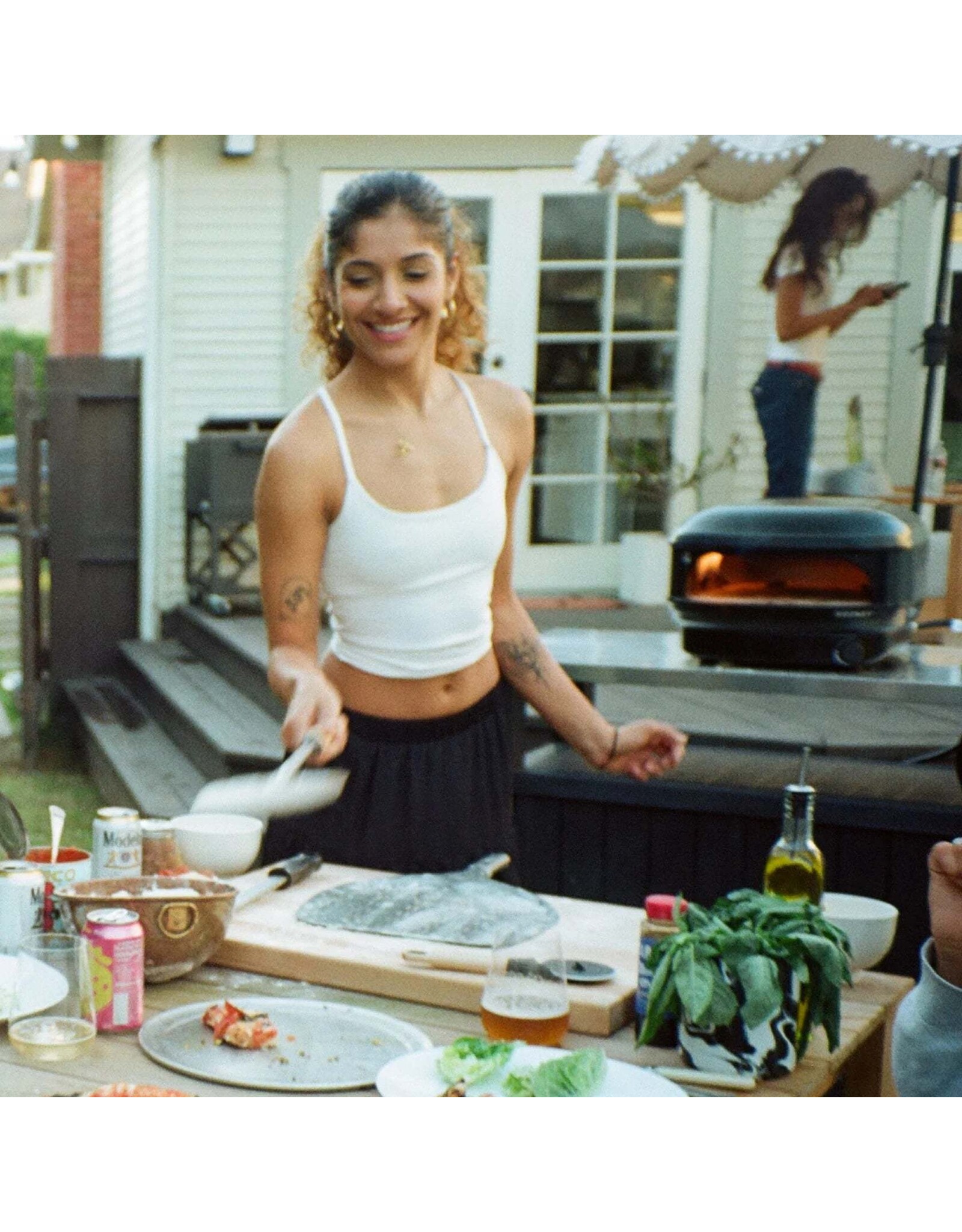 Gozney Gozney Arc Lite Propane Outdoor Pizza Oven - Off Black - GAPOBUS1226