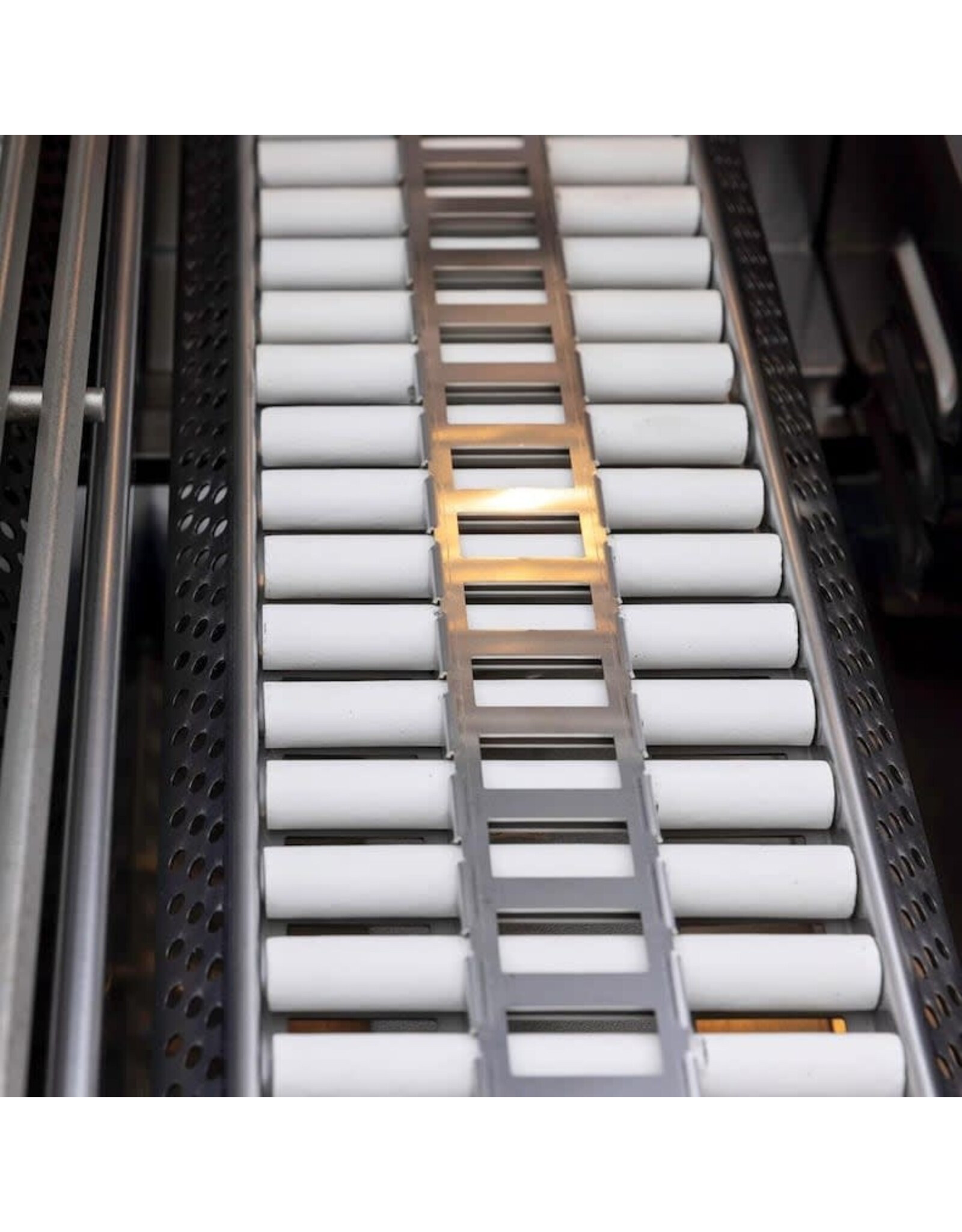 Blaze Outdoor Products Blaze Ceramic Flame Tamer for Gas Grills - Set of 4 - BLZ-CRM-TMR4