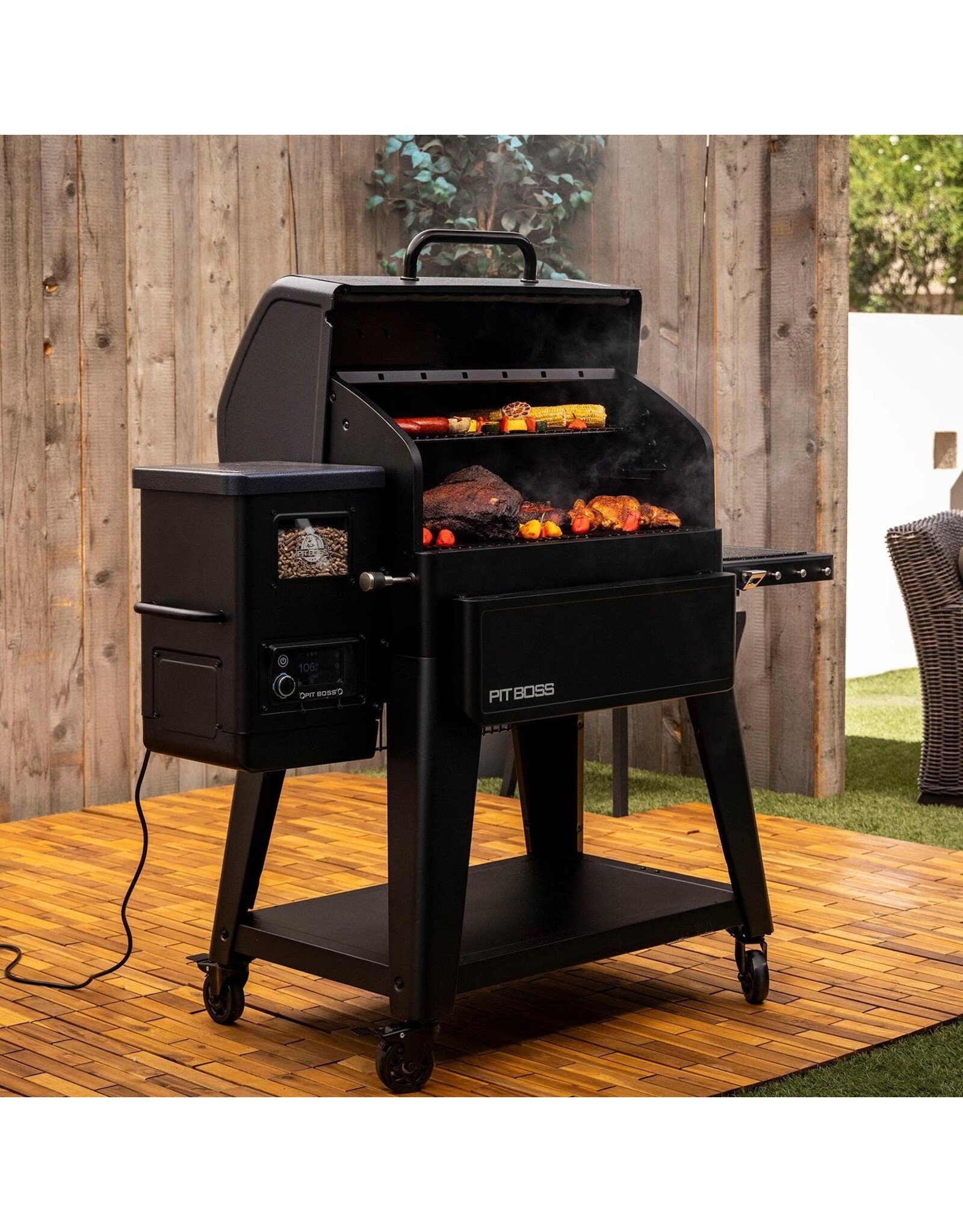 Pit Boss Pit Boss Navigator 1300 Connected Pellet Grill - 11112