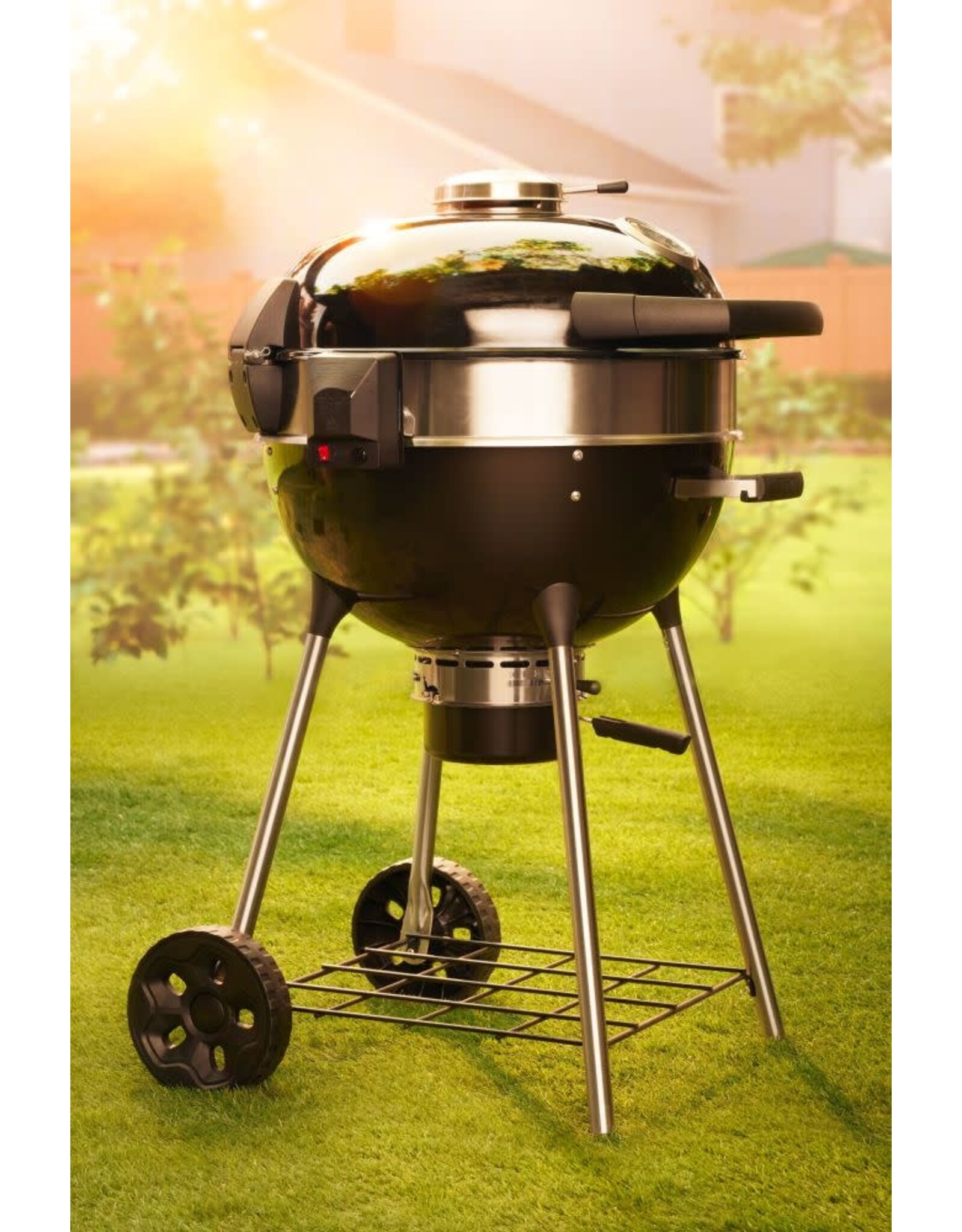 Napoleon Napoleon PRO22 Charcoal Kettle Grill, Black - PRO22K-LEG-3