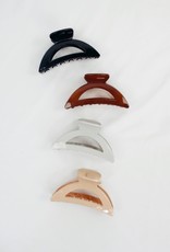 U.S. Jewelry House (New York Style) Adrian Matte Finish Acrylic Hair Claw Clip