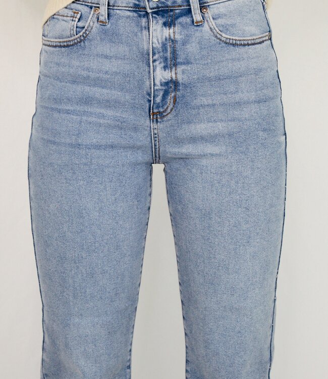 High Rise Clean Straight Leg